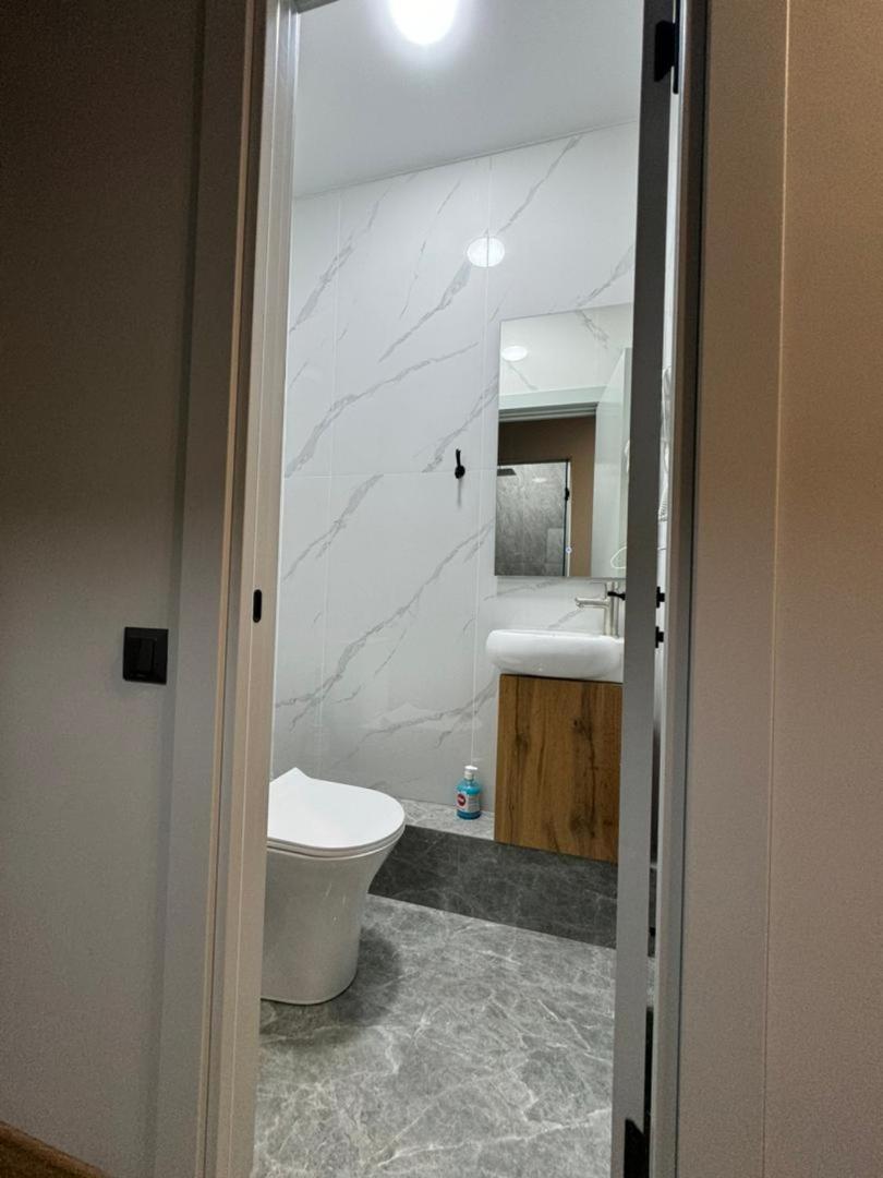 Cozy Hostel Bisjkek Eksteriør bilde